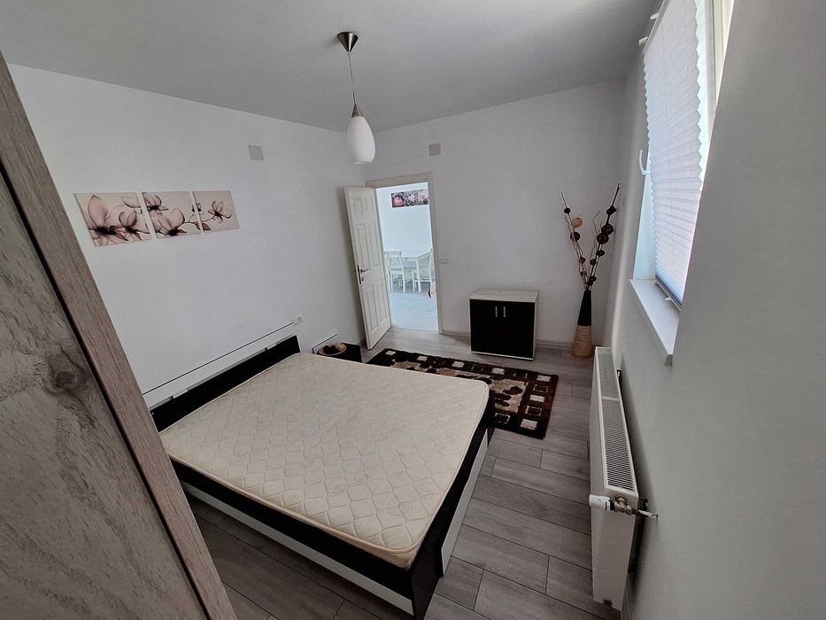 Inchiriez apartament cu 2 camere ultra central