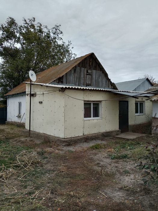 Продаётся дом в поселке Бурлин