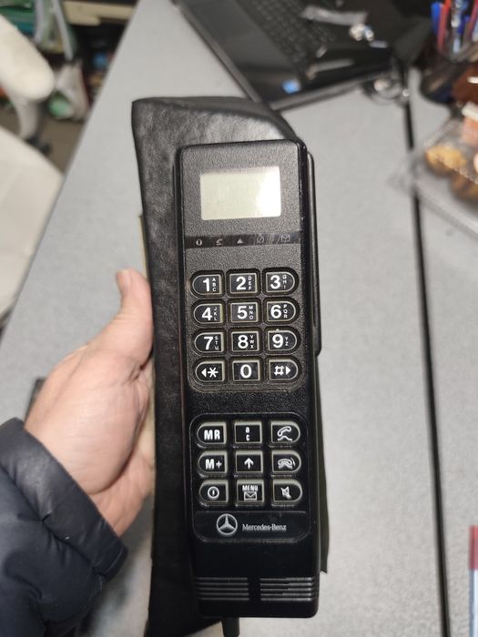 Конзола стойка за телефон Мерцедес w124 оригинална