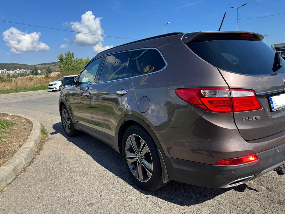 Hyundai Grand Santa Fe 2.2 CRDi 197 CP 4WD – 7 locuri – Full