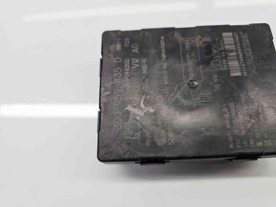 Modul control Keyless Entry Volkswagen Passat B8 Variant (3G5) [Fabr