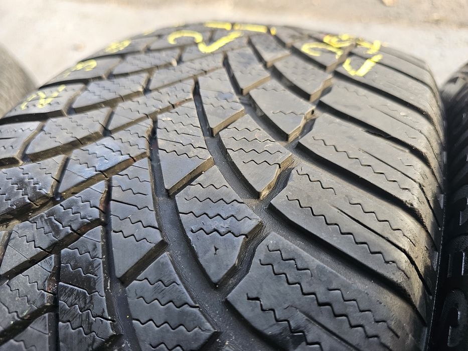 235 55 18 m+s bridgestone