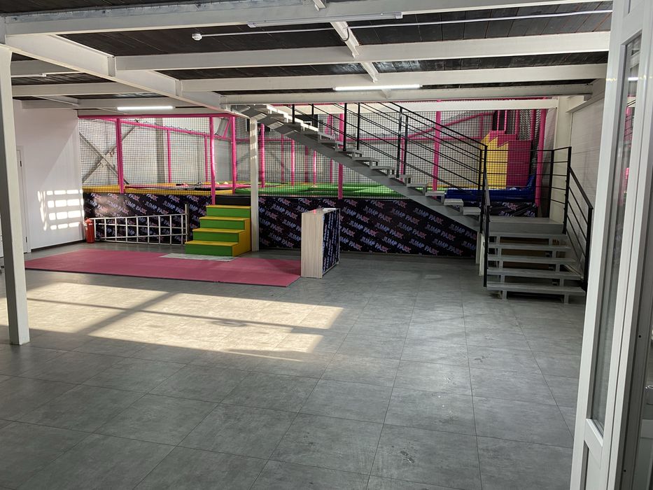 Детский батутный центр