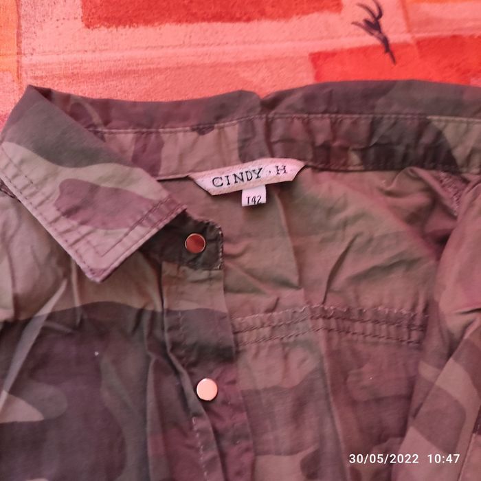 Дамски камуфлажен костюм-размер М