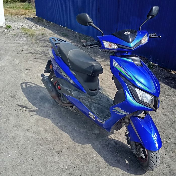 Продам скутер м8
