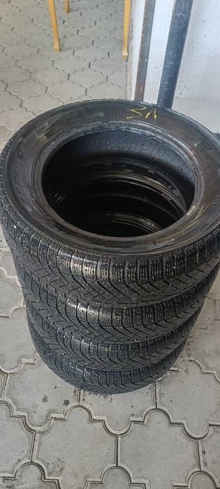шины зимние 225/60 на Р 17 цена 40000
