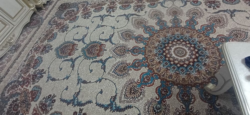 Продается ковер (еолин)