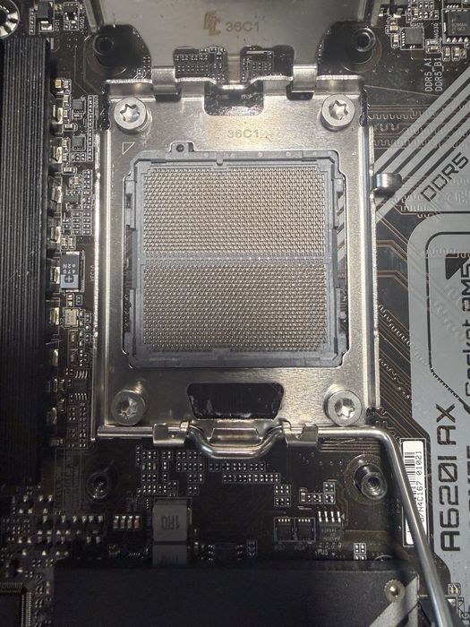 Gigabyte A620I AX AM5 Mini-ITX – Funcțională – Wi-Fi