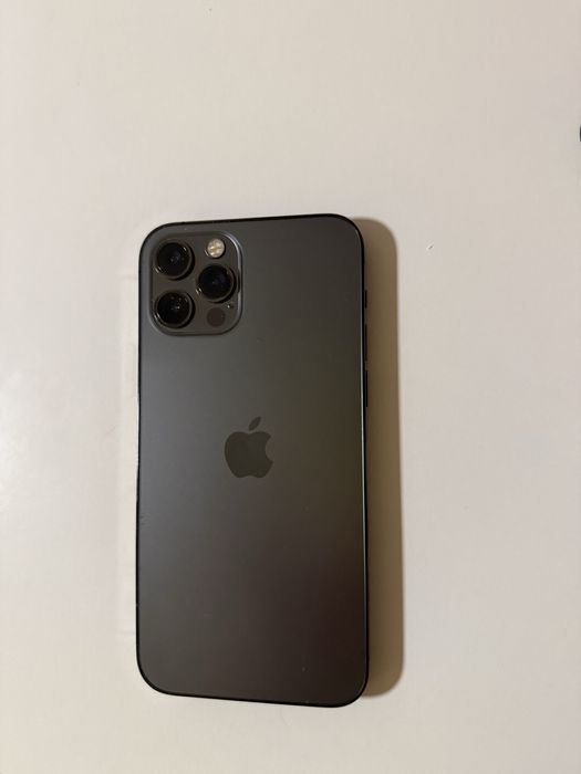 Продам айфон 12 pro