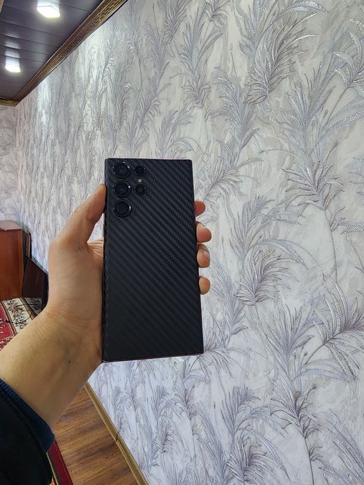 Srochno Samsung S22 Ultra 12/256g  sotiladi