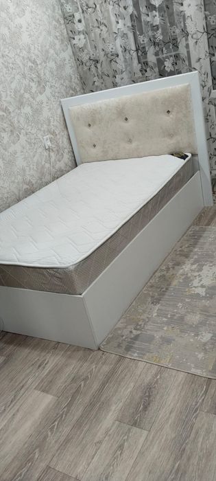 Продам кровать б/у