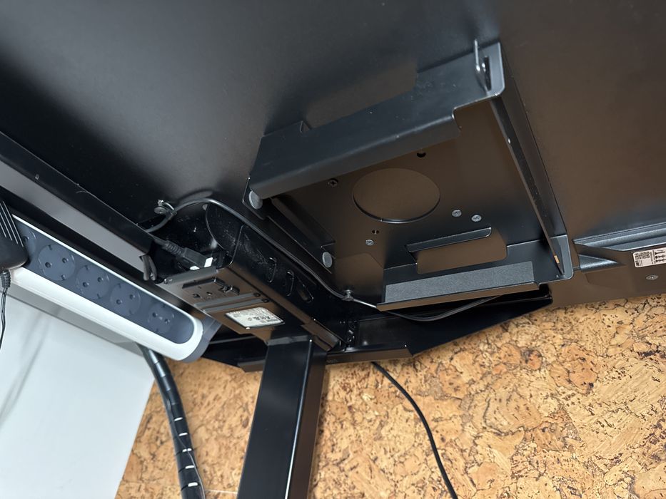 Ергономично бюро UberDesk Pro 124-129 cm 160 kg capacity, 160x80cm