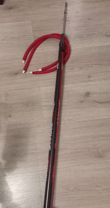 Продавам харпун  patos Saragos Evo Pro 82.  с мака  Evo 50 м