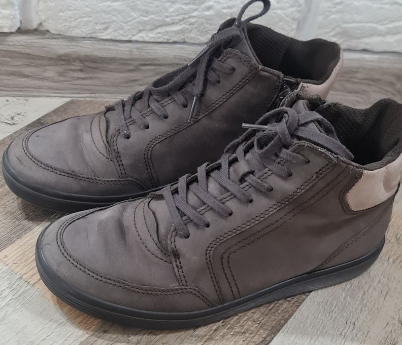 Натуральный нубук"ECCO"