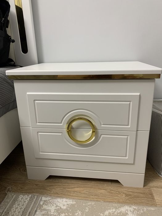 Срочно продается спальный гарнитур