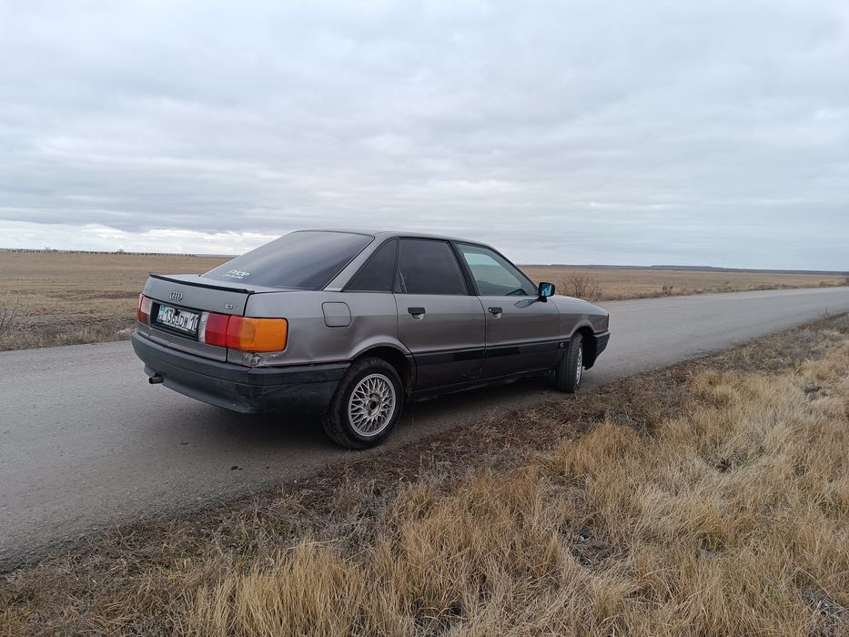 Продам Ауди 80 б3