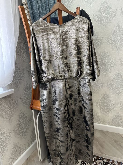 Платья женские размера 52-54