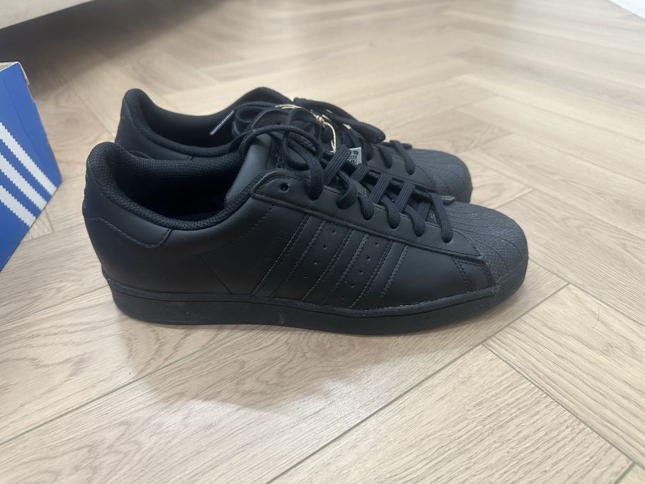 Adidas Superstar