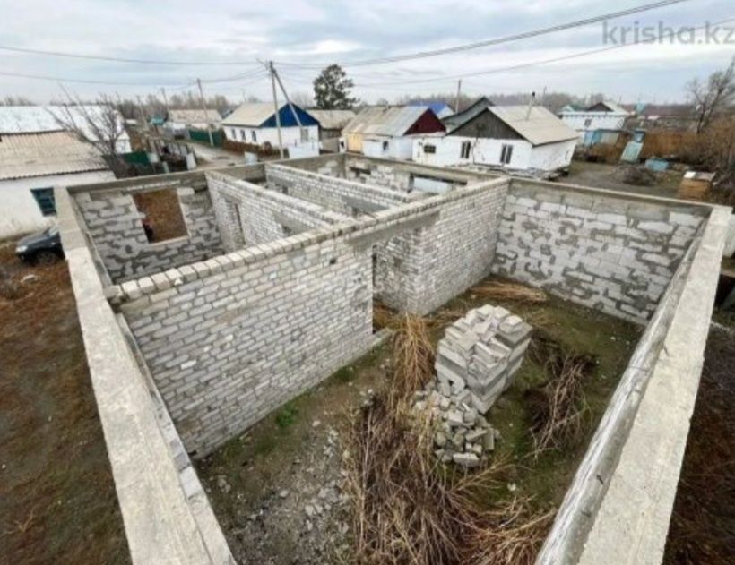 Продам дом не достроенный 4 дачи
