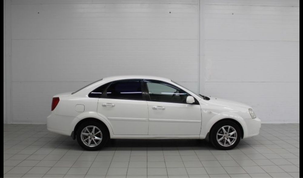 Продам свою машину  Lacetti 1,8