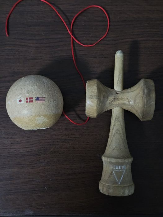 Krom Kendama - Pro Hiroki Ijima Iji Ash Brasov • OLX.ro