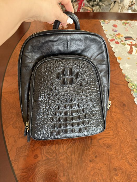 Рюкзак из крокодильей кожи