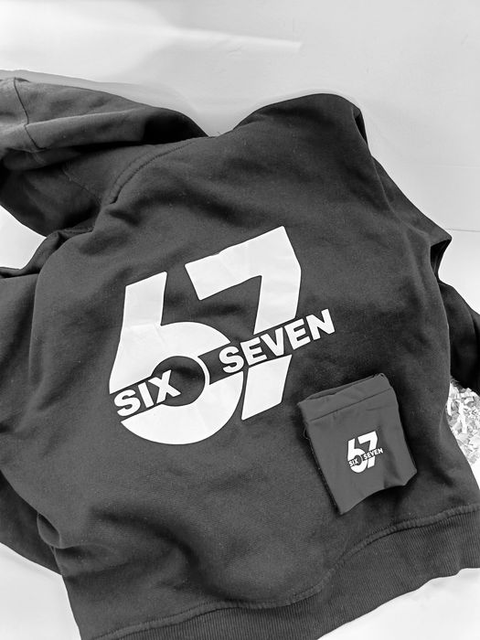 Слуитчър с надпис