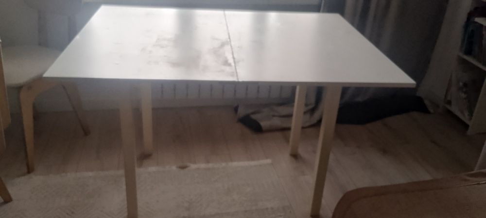 Продам кухонный стол состояние 10/9