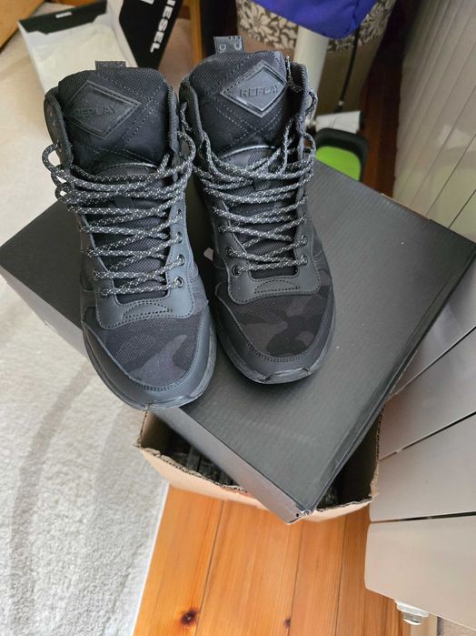 Високи маратонки Replay