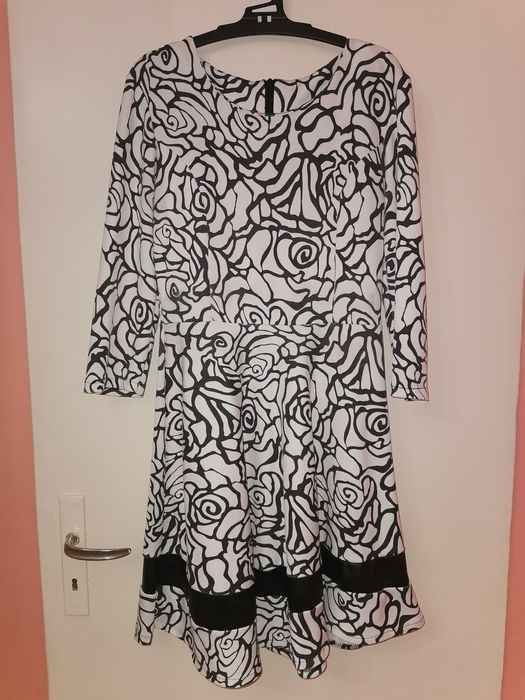 Дамски рокли - официални и други