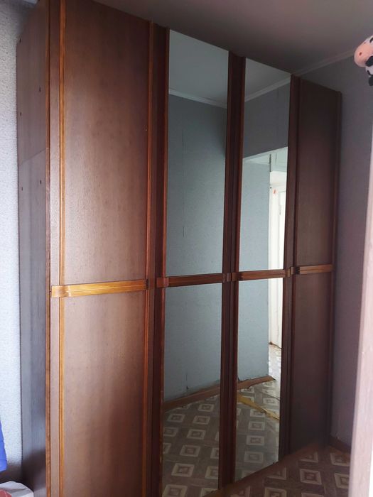 Продам спальный гарнитур