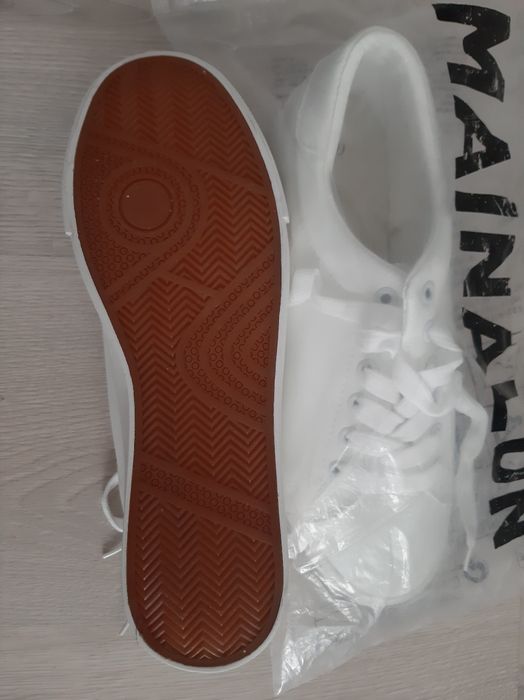 Кеды 42 размера.