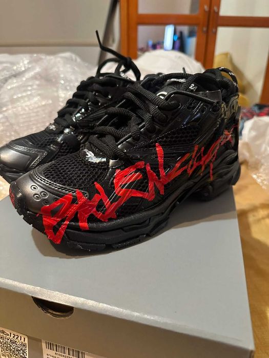 Продавам чисто нови обувки