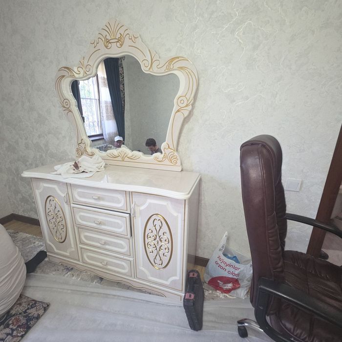 Срочно продам шкаф купе