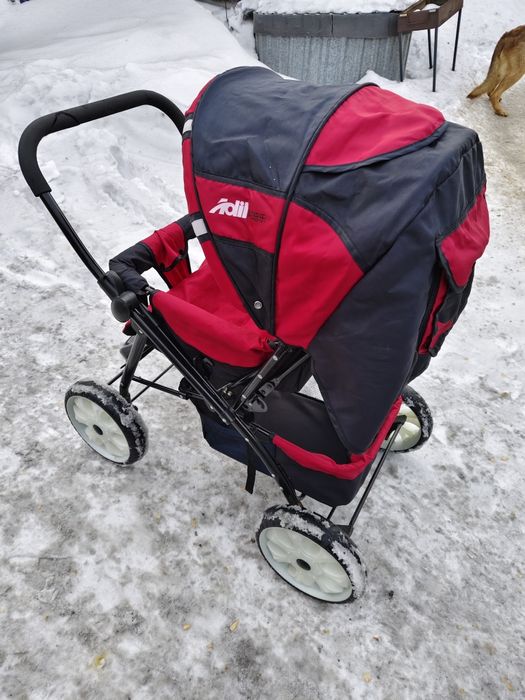 Продам детскую коляску.