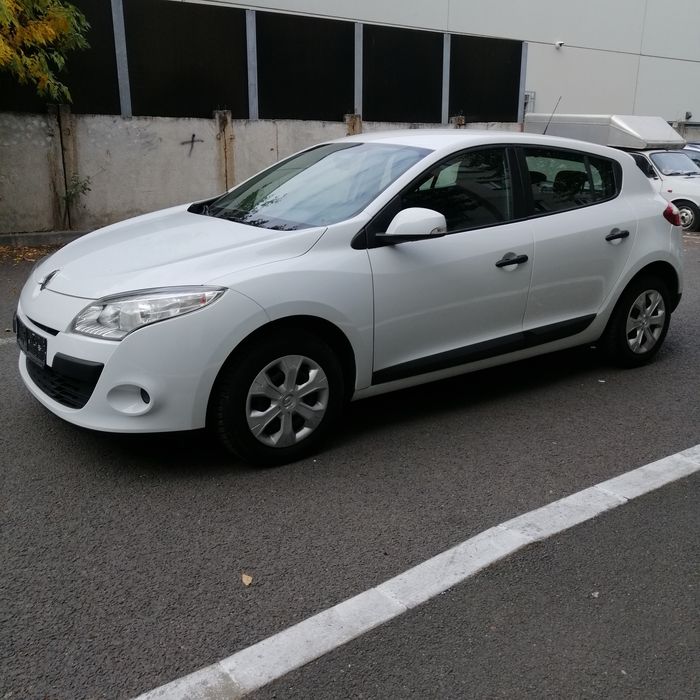 RENAULT Megane 2011 — imagine 2