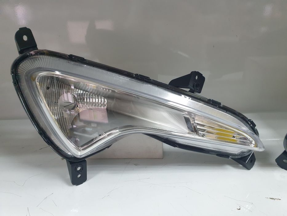 Противотуманка Hyundai Accent  ЛЕВАЯ ,ОДНА