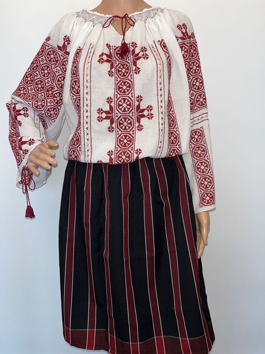 Fusta/ catrinta / fota Vâlcea costum popular
