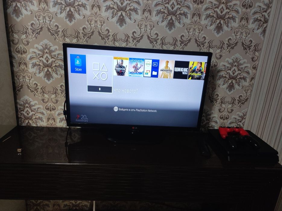 PS4 в отличном состоянии