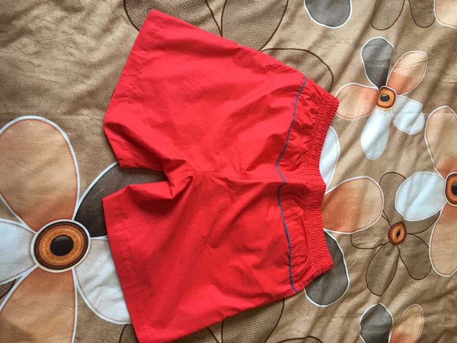 Short Nike rosu, original