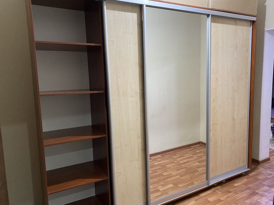 Продам Шкаф купе