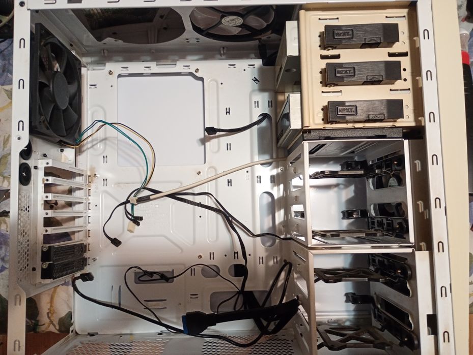 Carcasa NZXT Phantom