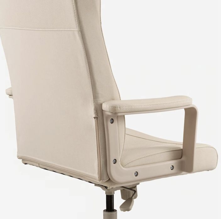 Scaune birou IKEA – 2 bucati bej/crem, foarte confortabil, stare excel