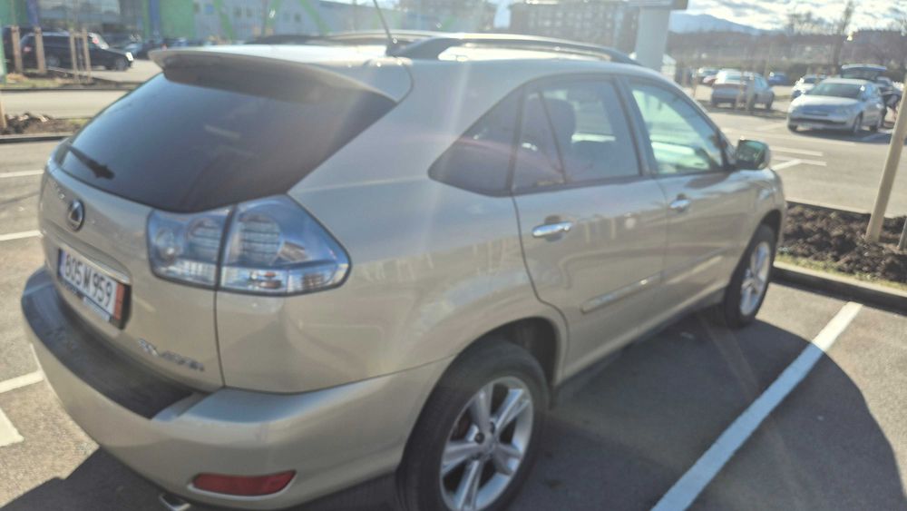 Продавам джип Lexus RX400H