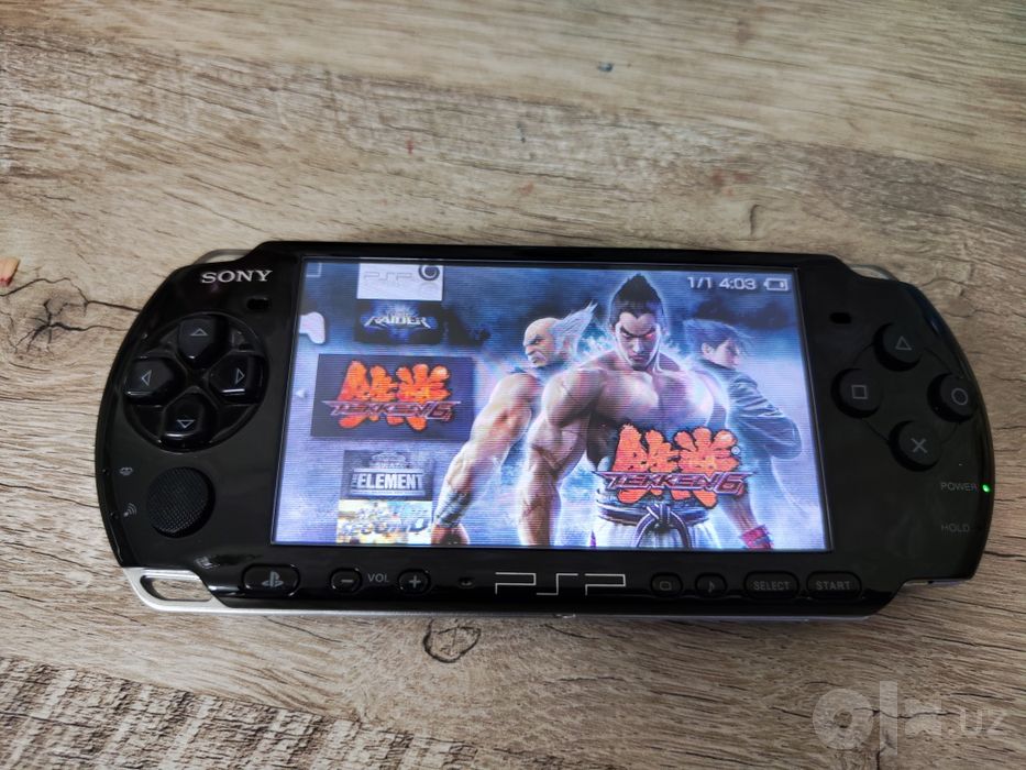 Psp 3000 slim  Piano black