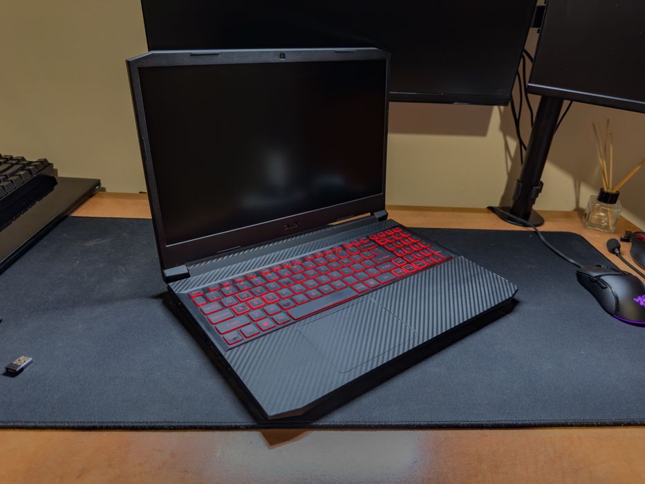 Laptop gaming Acer Nitro 5, AMD Ryzen 5 5600h, RTX 3050, 16GB RAM