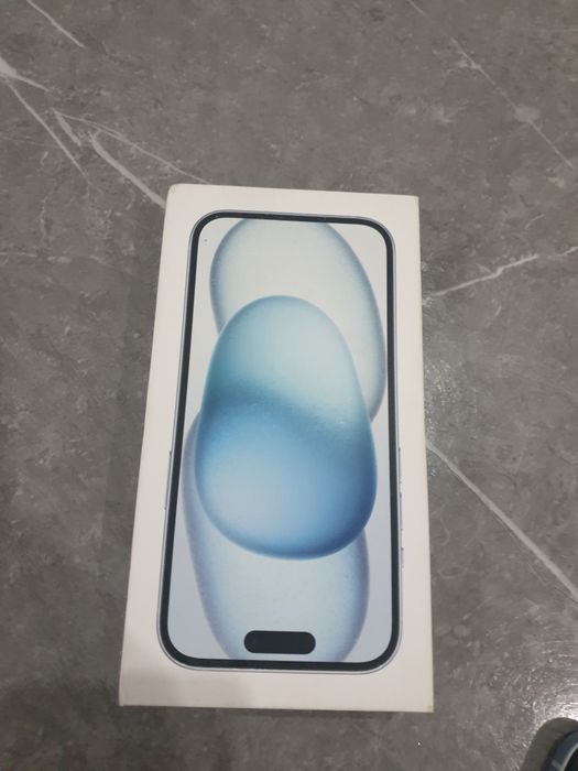 Продам Iphone 15, 128, голубой