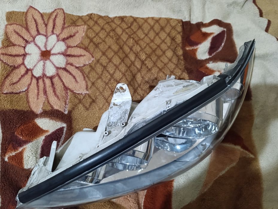 Фары на Тойота Камри 35