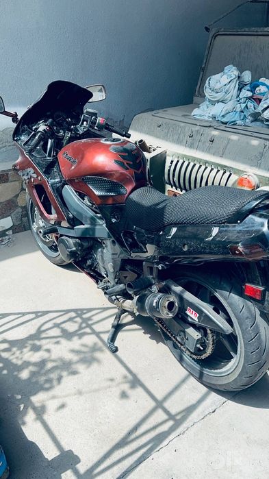 Продается мотоцикл Kawasaki zzr 600