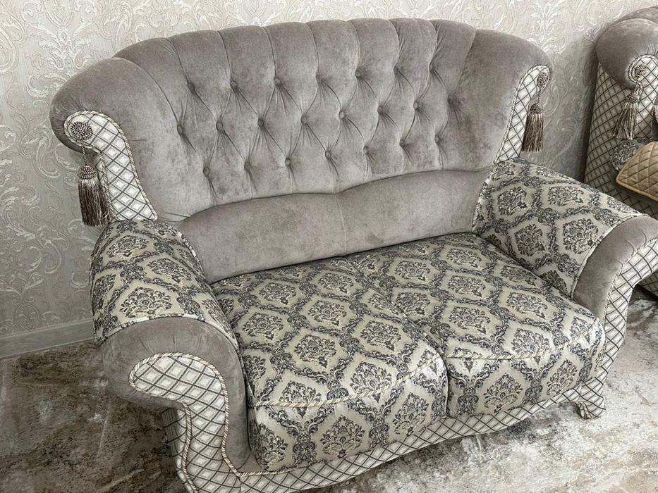 Продам диваны в оличном состоянии, произвотдство Россия